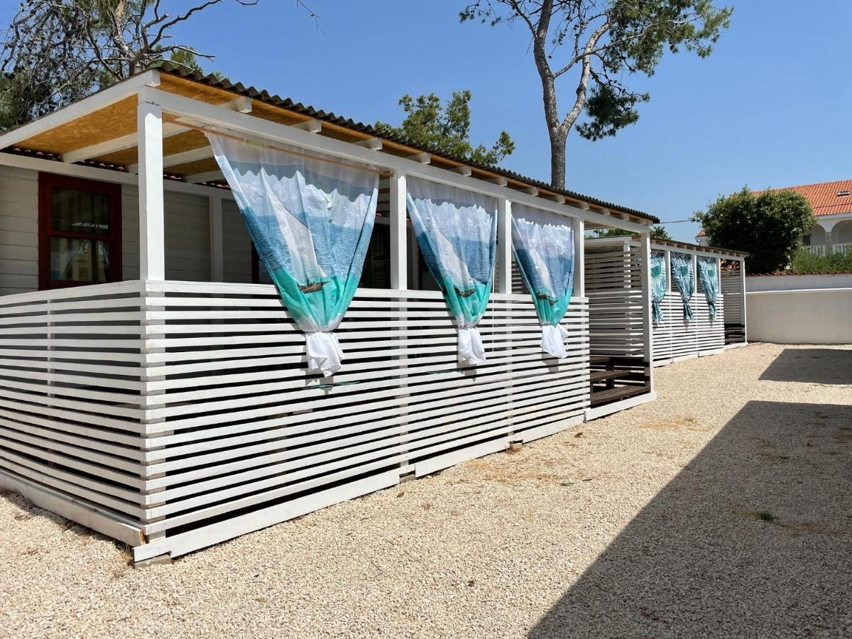 Dalmacia Mobile Homes And Caravans At The Beach Privlaka  Extérieur photo