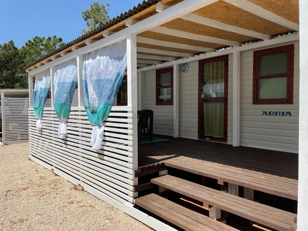 Dalmacia Mobile Homes And Caravans At The Beach Privlaka  Extérieur photo
