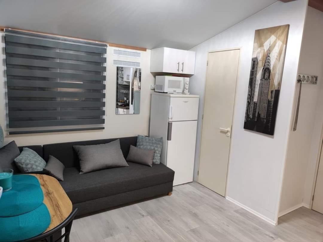 Dalmacia Mobile Homes And Caravans At The Beach Privlaka  Extérieur photo