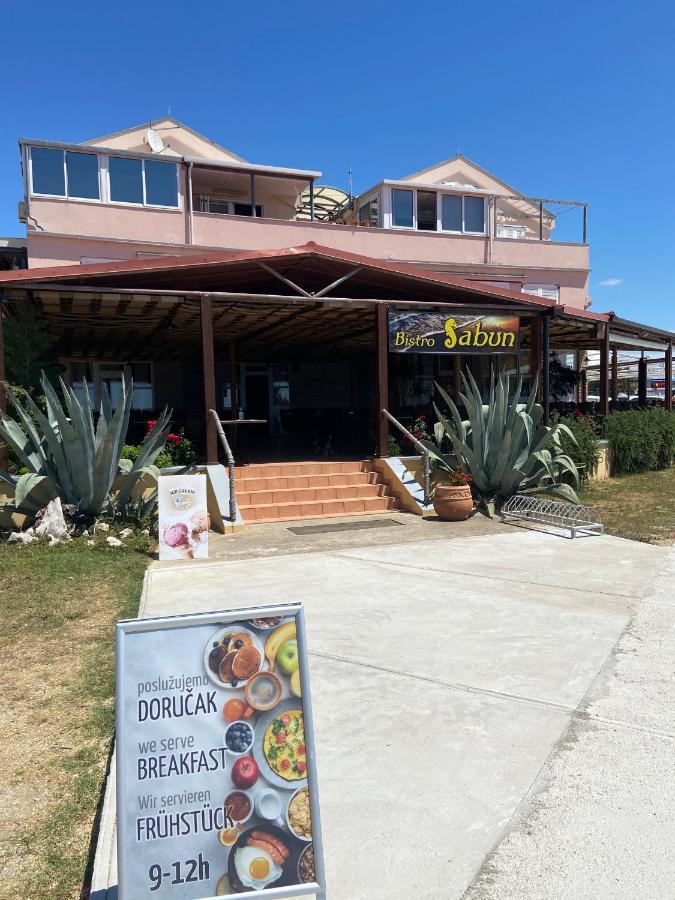 Dalmacia Mobile Homes And Caravans At The Beach Privlaka  Extérieur photo