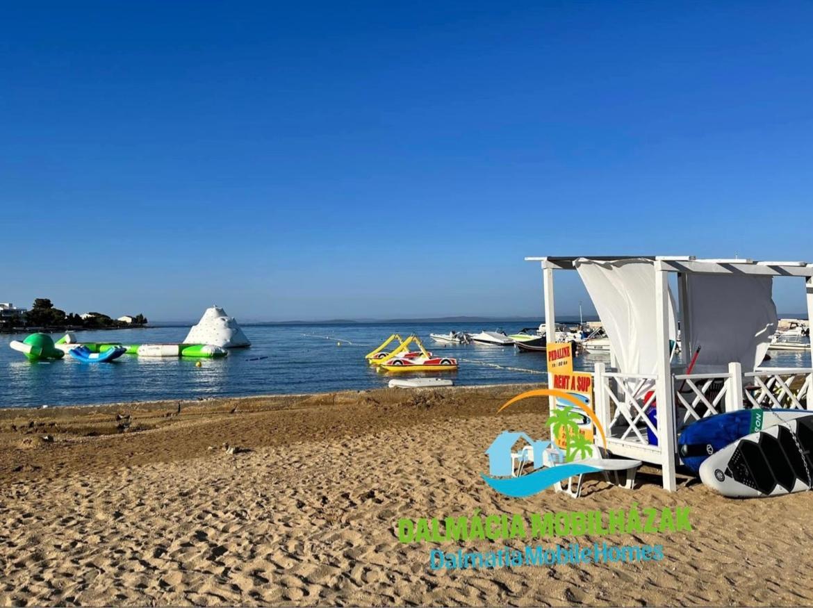 Dalmacia Mobile Homes And Caravans At The Beach Privlaka  Extérieur photo